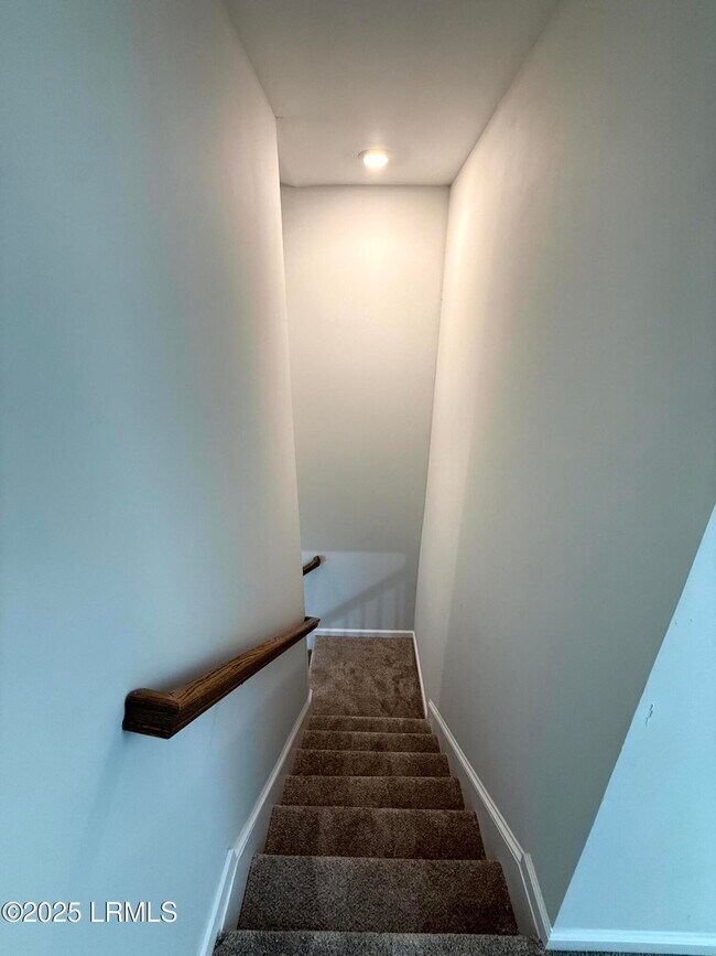 Building Photo - 1069 S Innovation Dr