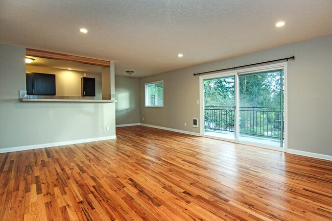 Interior Photo - Raleigh Heights