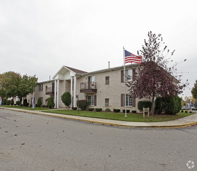 Building Photo - Saravilla Apartments