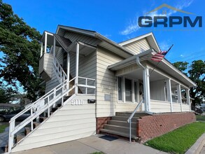 Building Photo - 511 N Poplar St