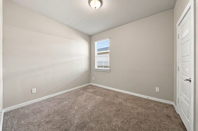 Building Photo - 2807 Chancery Summit Ct