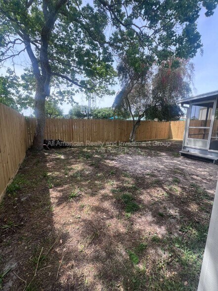 Building Photo - 510 Woodland Park Cir