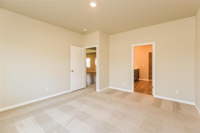 Building Photo - 1607 Crimson Lake Blvd