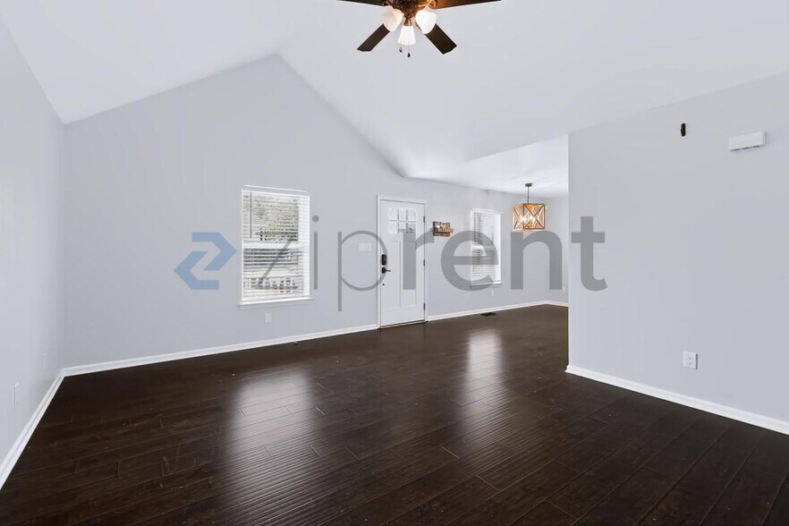 Building Photo - Unit
