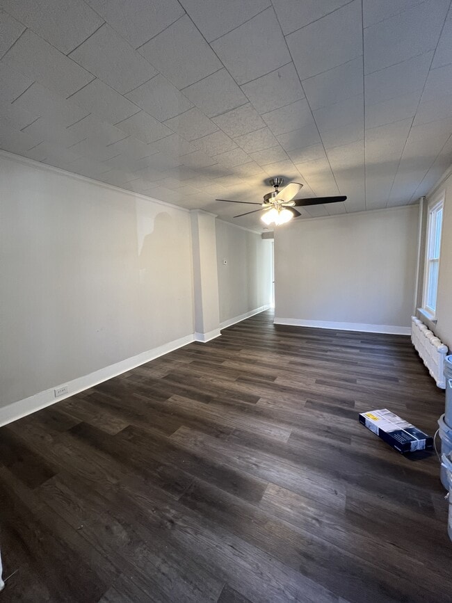 Building Photo - 44 8th St