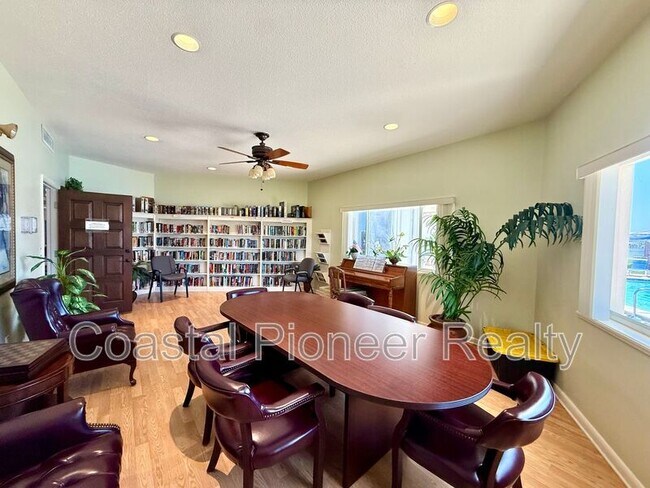 Building Photo - 14903 Imperial Point Dr N