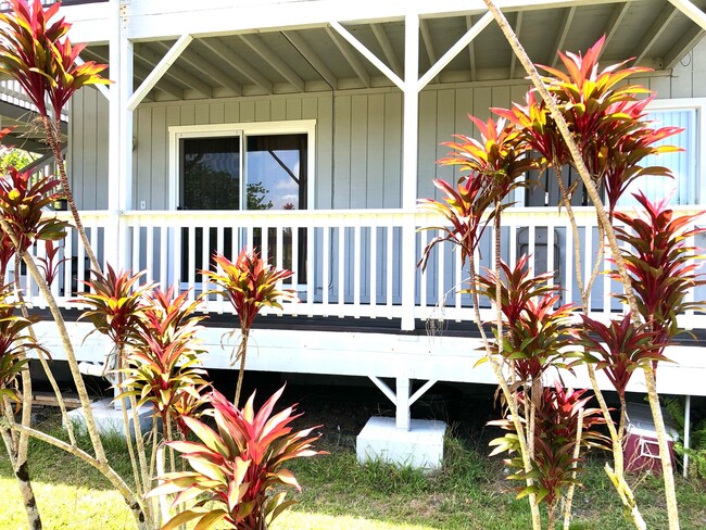 Building Photo - 15-1579-1579 Loke Rd