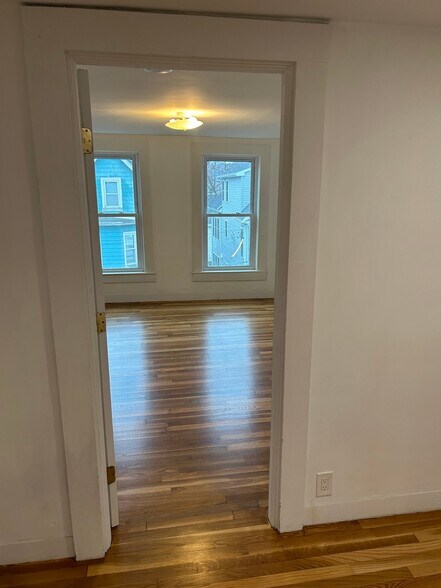 Building Photo - 81 Flint St