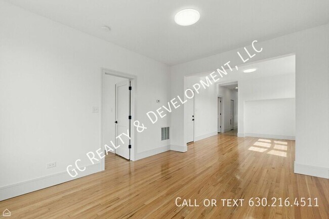 Building Photo - 1928 W 21st St
