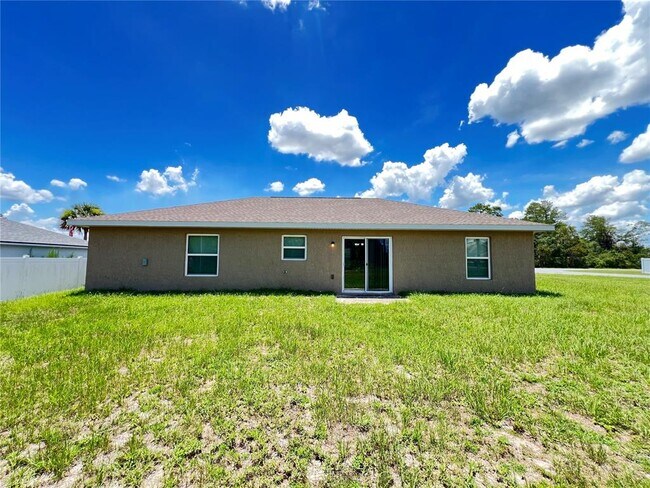 Building Photo - 3411 SW 129th Loop