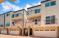 Building Photo - 9861 N Lassen Ct