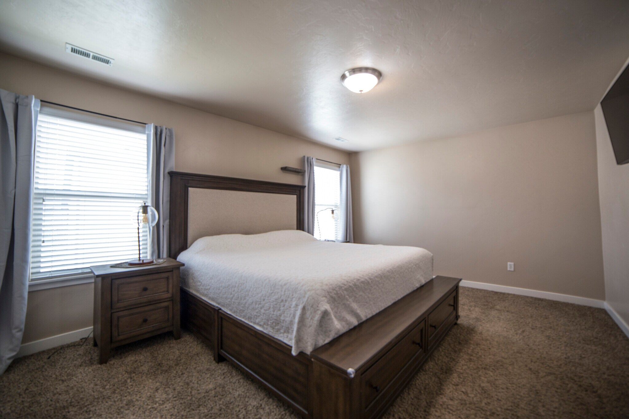 Building Photo - 2666 W Cottonwood Dr