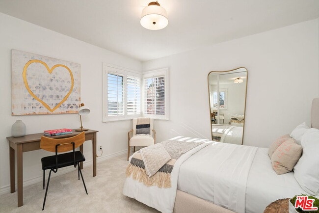 Building Photo - 6497 Country Club Dr