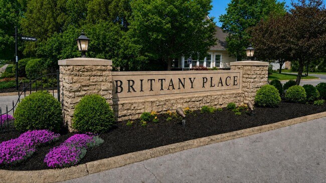 Building Photo - 3818 Rennes Dr