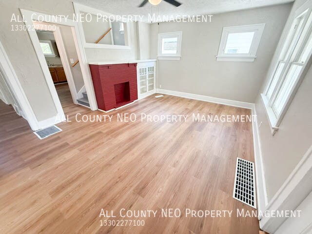 Building Photo - 549 Wildwood Ave