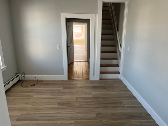 Building Photo - 159 E Central St