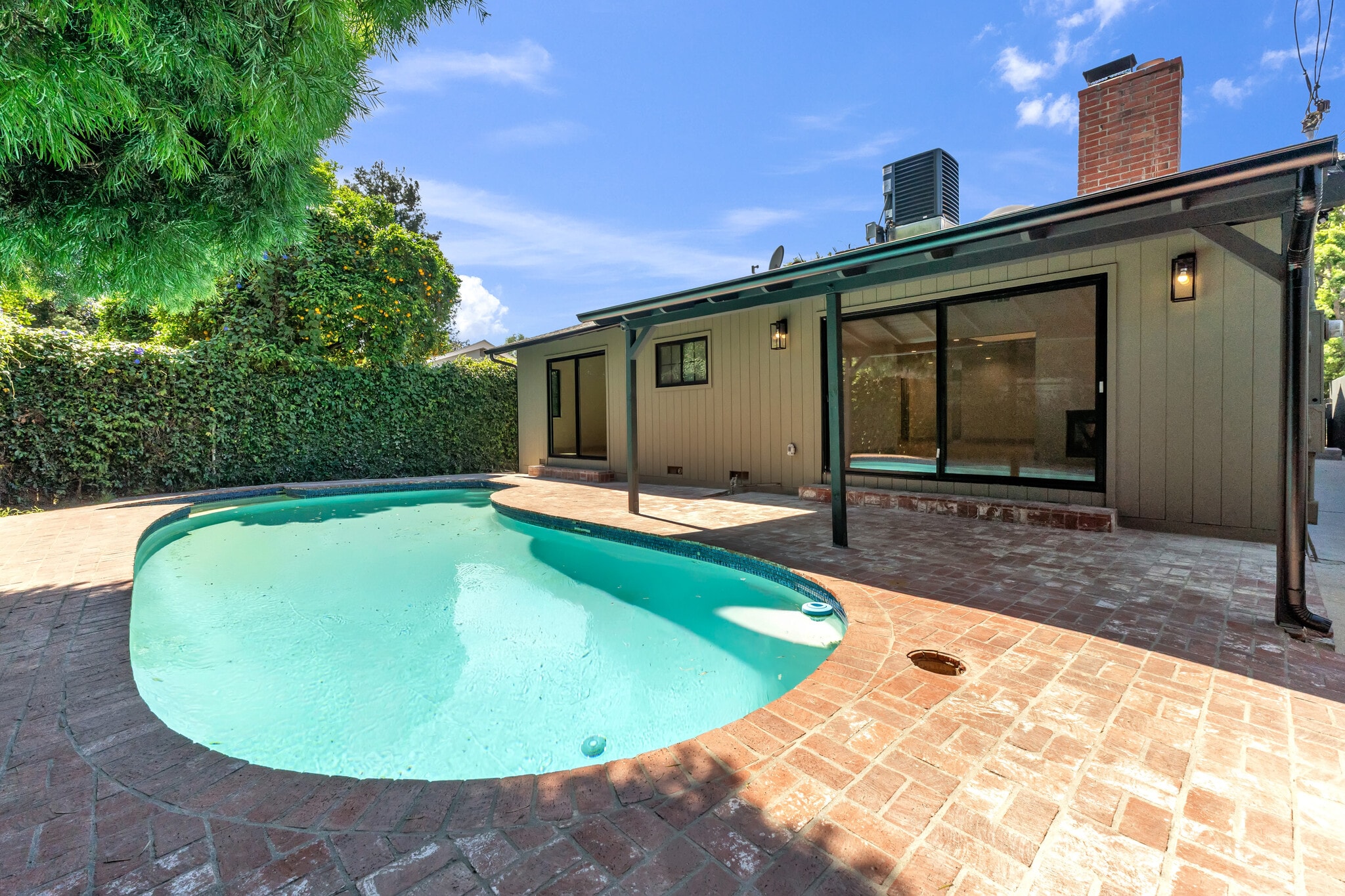 Pool - 4316 Bellaire Ave