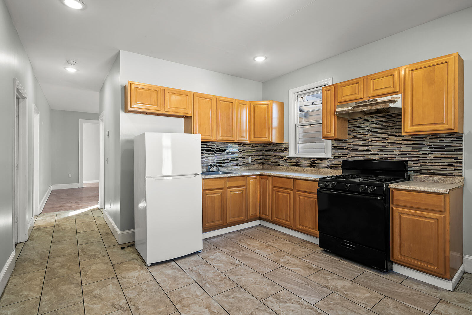 Building Photo - 69 Cedar Ave