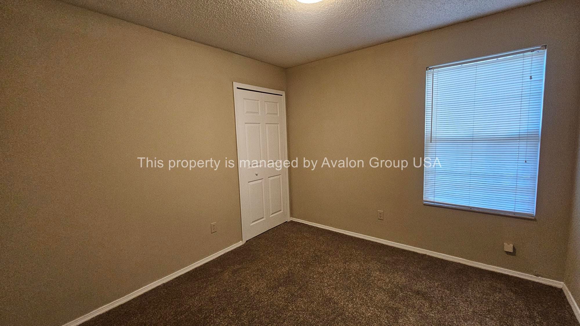 Building Photo - 10160 Geni Hill Cir N
