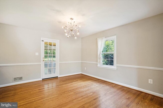 Building Photo - 6139 Tompkins Dr