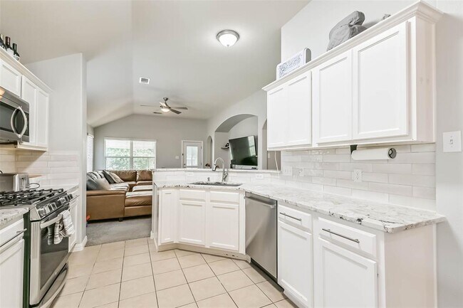Building Photo - 18606 Walden Glen Cir