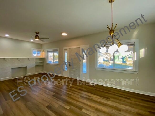 Building Photo - 44 N Oakland Ave