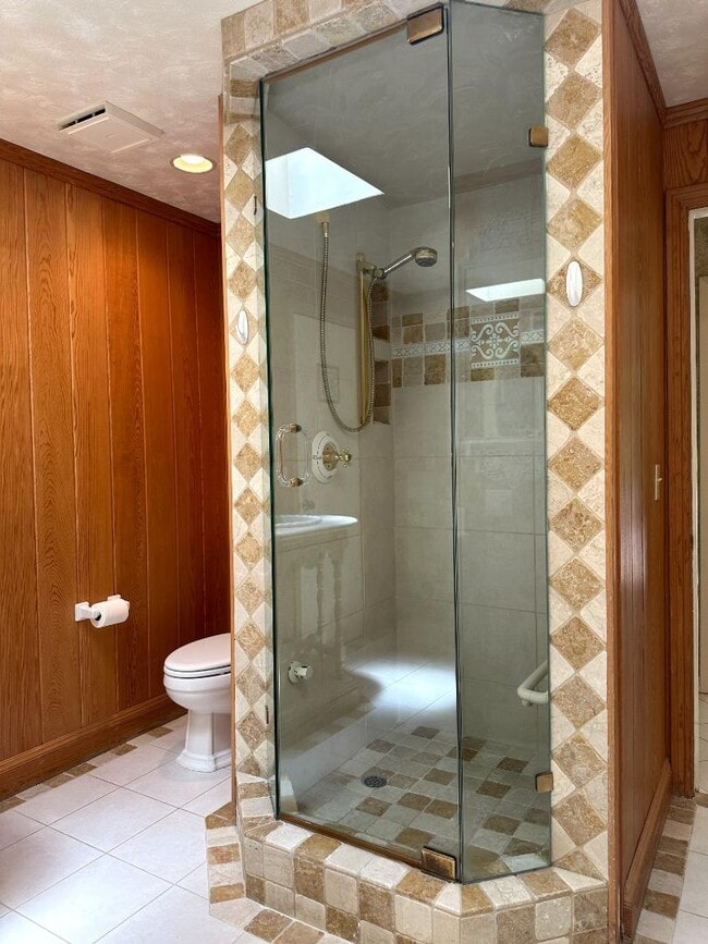 Building Photo - 25228 La Loma Dr