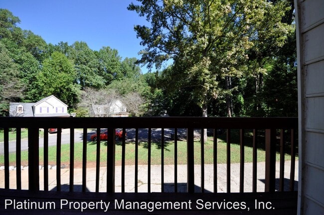 Building Photo - 2 br, 2.5 bath House - 232 Hembree Park Ter