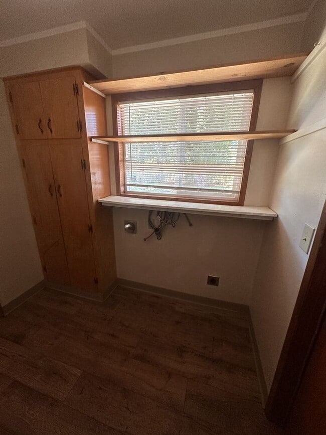 Building Photo - 3 Bedroom 1.5 Bath Ranch in Felida!