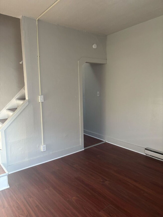 Building Photo - Charming 2-Bedroom, 1-Bath Home in Bethlehem – Ready for You!