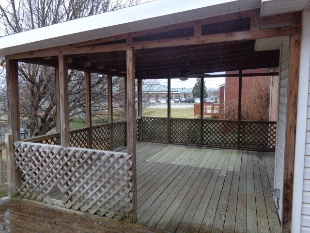 Building Photo - 602 Glenties Dr