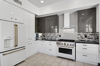 Building Photo - 6932 E Pearl St