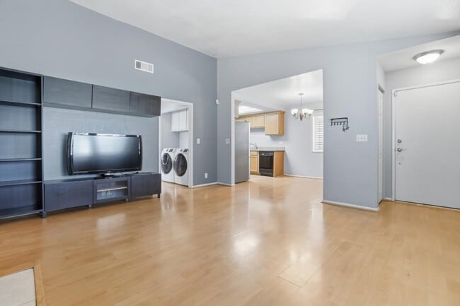 Building Photo - 1965 E Coulston St