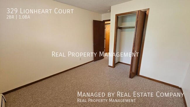 Building Photo - 329 Lionheart Ct