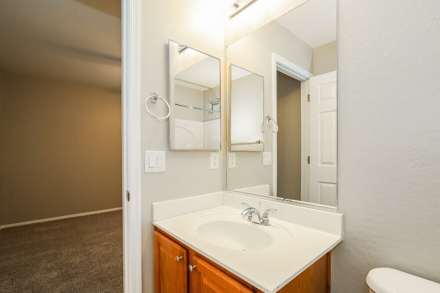 Building Photo - 31724 Cheyenne Cir