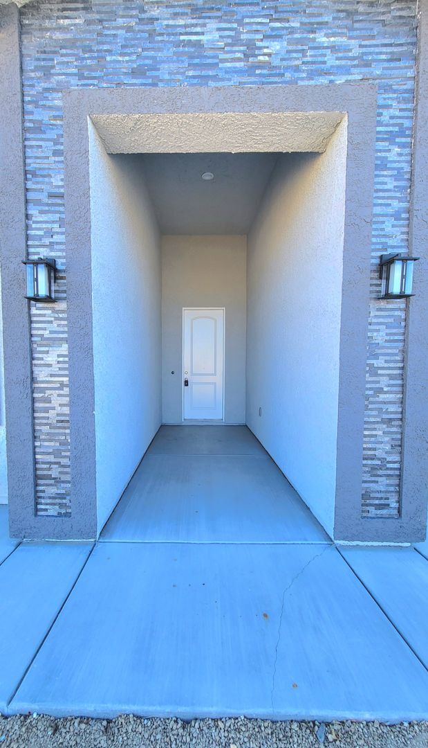 Building Photo - 6801 Sandpebble St