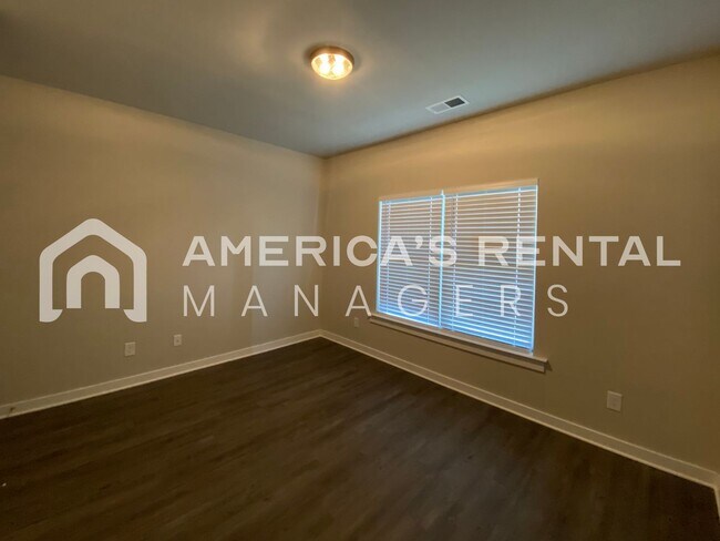 Building Photo - Home for Rent in Jemison, AL... View with 48 Hours Notice!