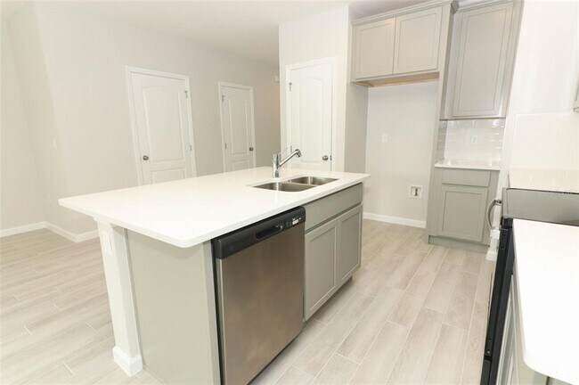 Building Photo - 3031 Pilot House Pl