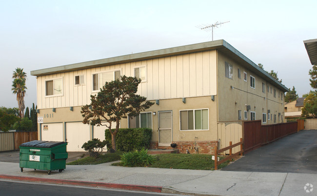 Building Photo - Arcadia Apartments