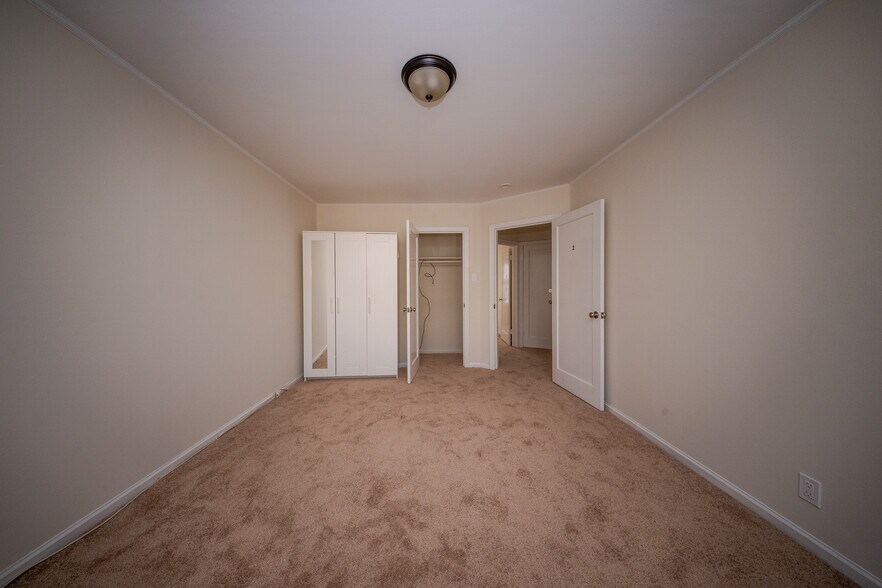 Building Photo - 483 Monterey Blvd