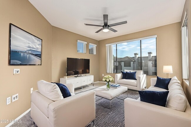 Building Photo - 3848 N 3rd Ave