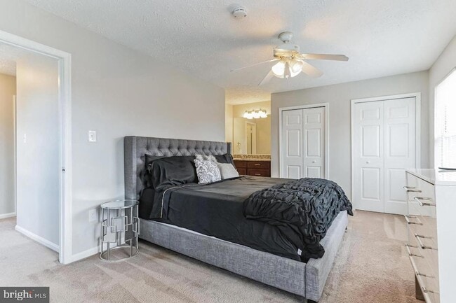 Building Photo - 6103 Red Squirrel Pl