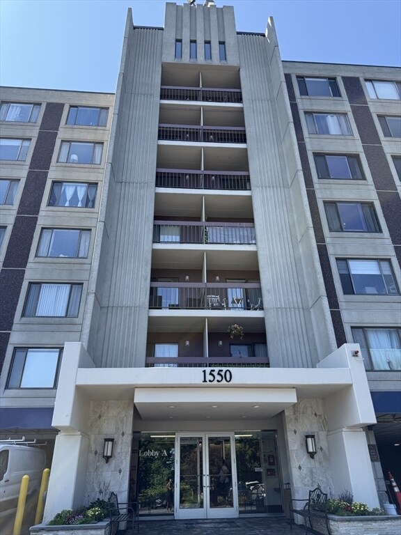 Building Photo - 1550 Worcester Rd