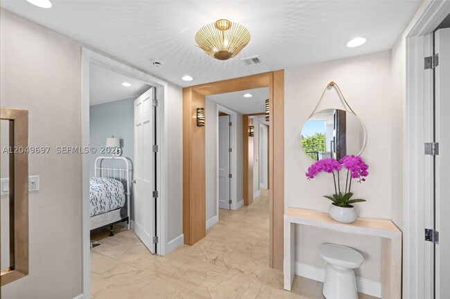 Building Photo - 5245 Fisher Island Dr