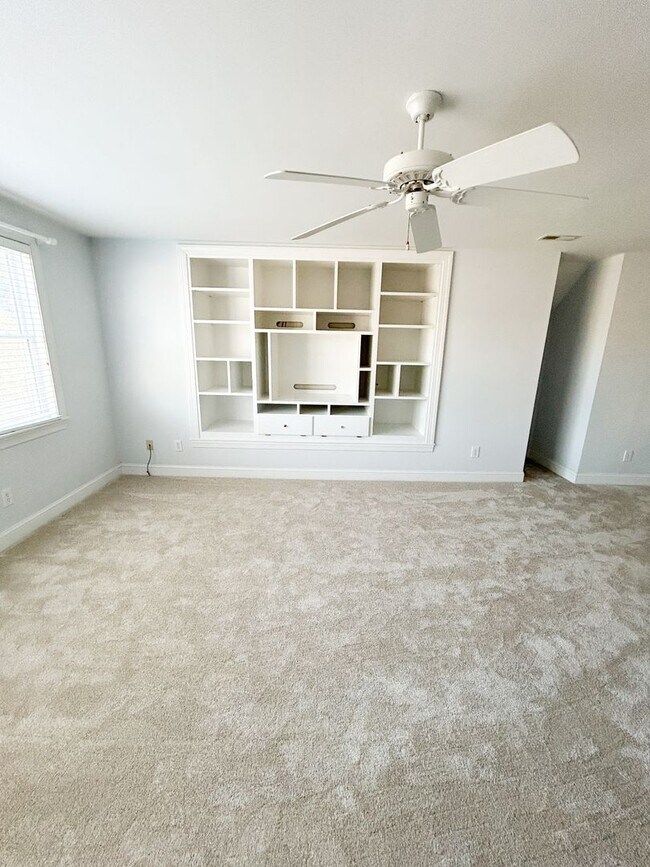 Building Photo - Golf-course views in Ocean Ridge | 3 bed + loft | 2.5 bath | 2-car garage