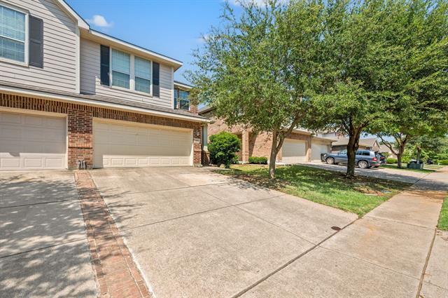 Building Photo - 1415 Ravenwood Dr
