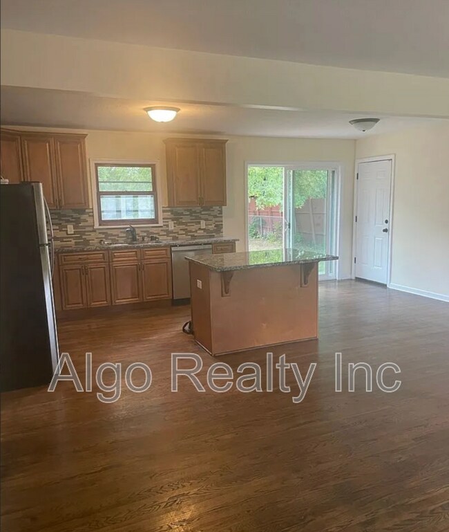 Building Photo - 5109 48th Ave N