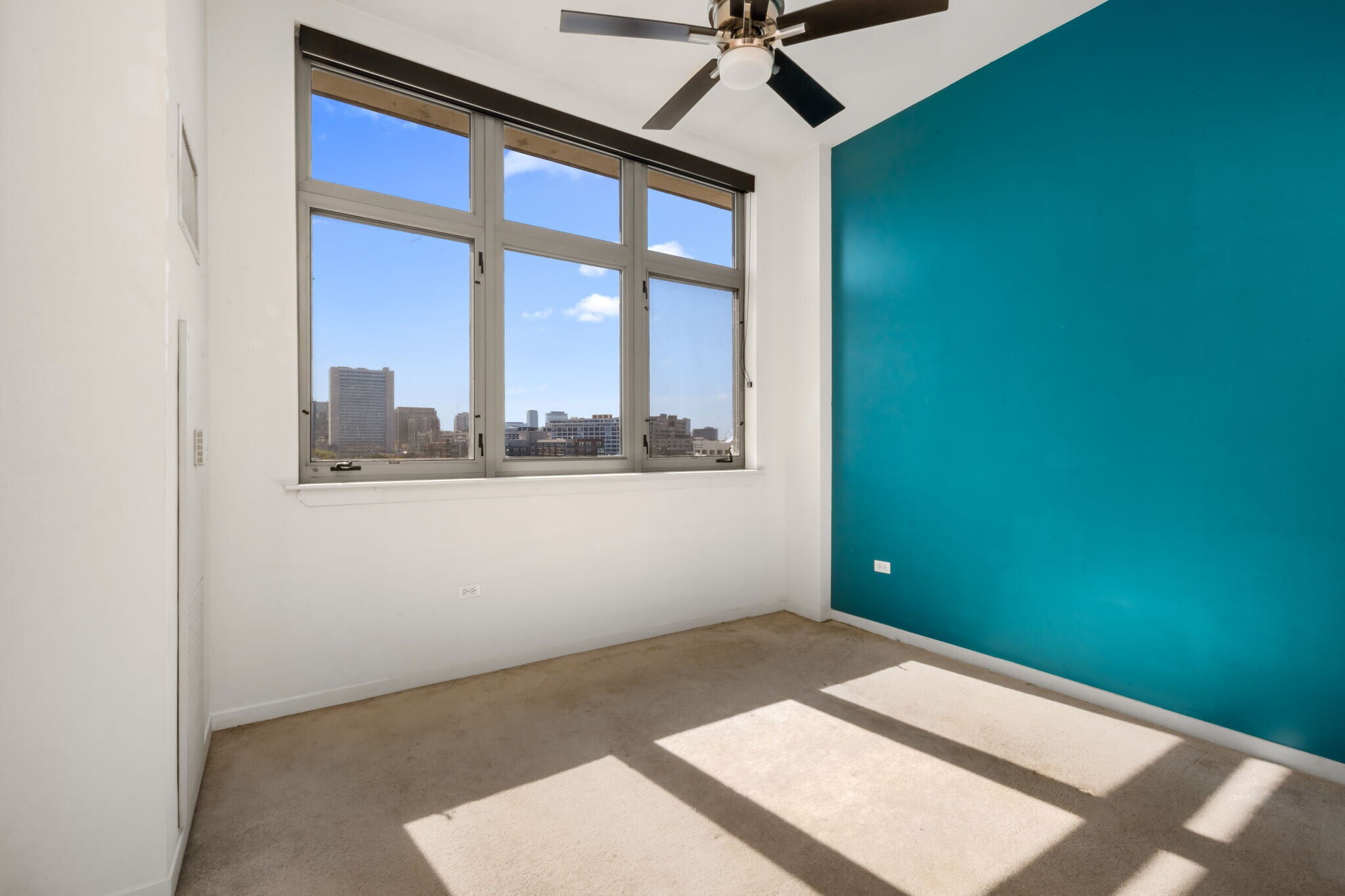 2nd bedroom with ceiling fan - 511 W Division St