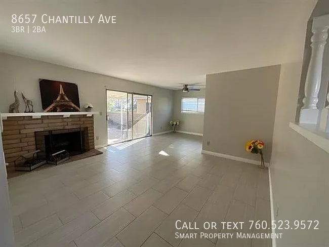 Building Photo - 8657 Chantilly Ave