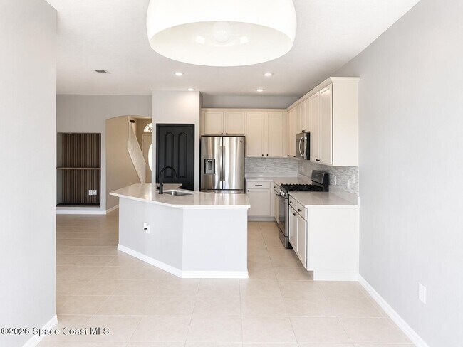 Building Photo - 781 Glen Abbey Way